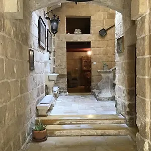  Holiday home Charming 17th Cent House Of Character In The Famous 3 Cities, Right Next To Valletta Malta